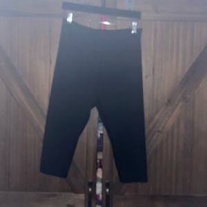 Zyia cropped leggings
